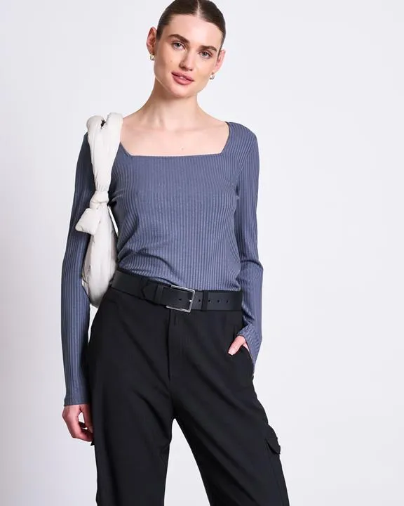 JAN 'N JUNE Longsleeve Squareneck Fria Turbulence